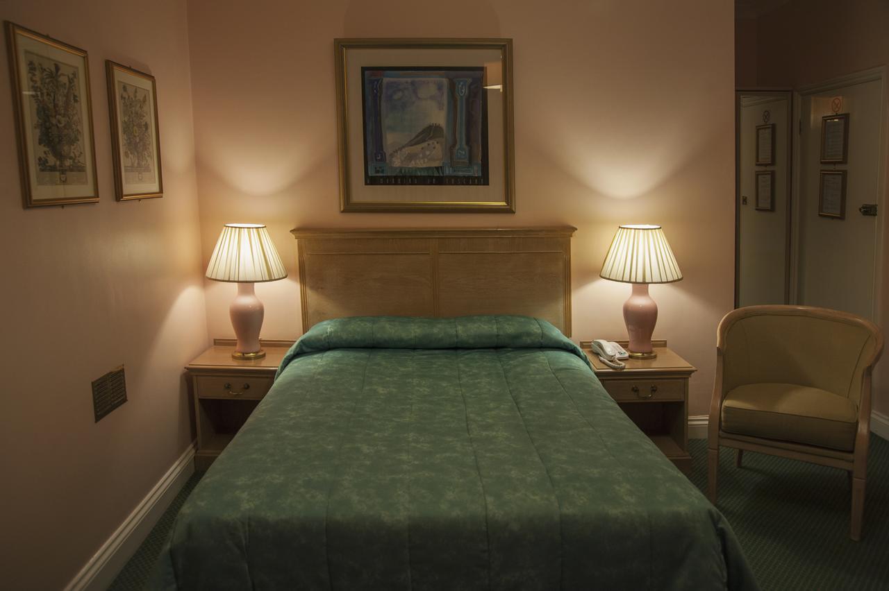 Her Majesty Hotel Londres Extérieur photo